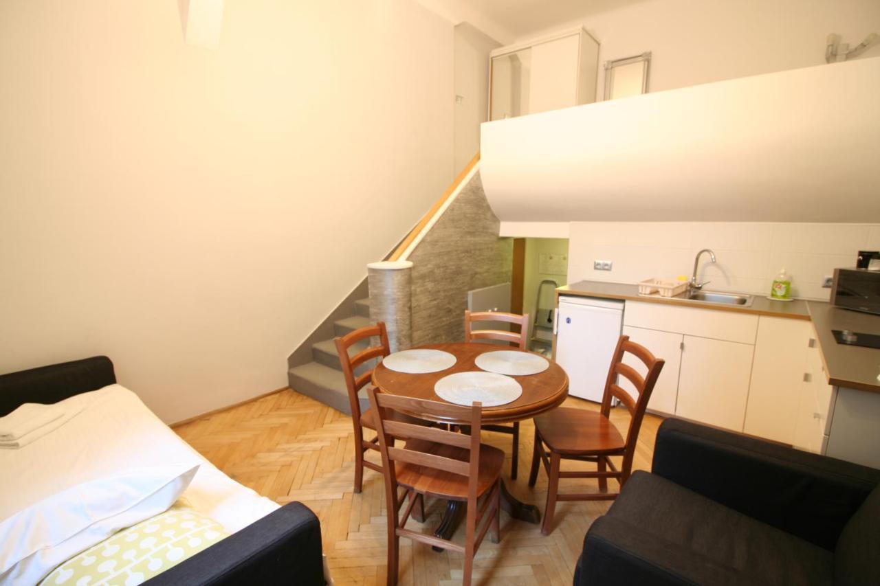 Apartamenty Varsovie Zelazna Экстерьер фото