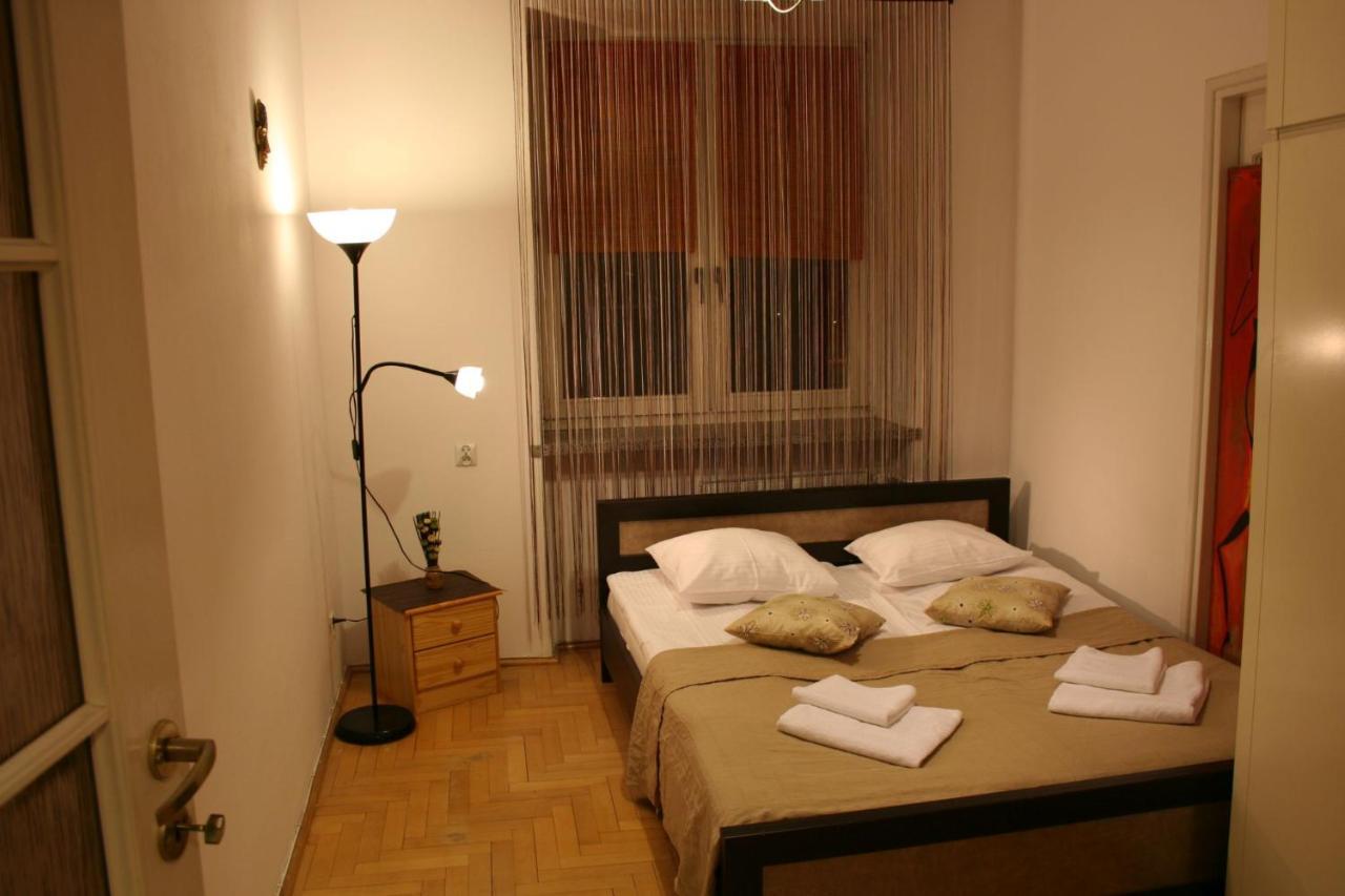Apartamenty Varsovie Zelazna Экстерьер фото